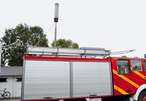Ausstattung-Einsatzfahrzeug-Rettung-Feuerwehr-Großflaechenbeleuchtung-1.jpg