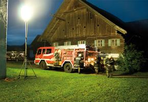Beleuchtung-Großflaechenbeleuchtung-Feuerwehr-Einsatz.jpg
