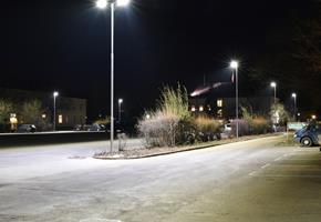 Led-Flaechenstrahler-HBL-Parkplatzbeleuchtung-Straßenbeleuchtung-3.jpg