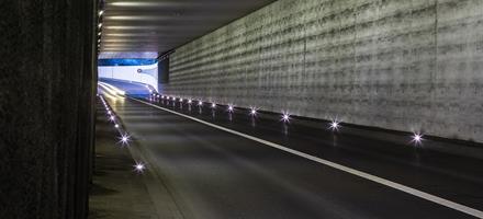 Beleuchtung-Tunnel-Straße-Leiteinrichtung-Markled-1.jpg