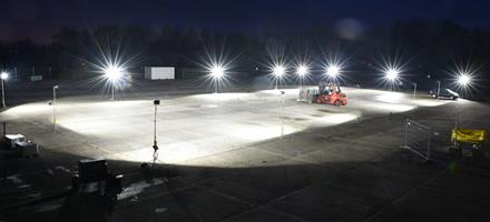 Beleuchtungssatz-Luftumschlagplatz-Leitungsroller-Strativ-Verlaengerungen-LED-Strahler-3.jpg
