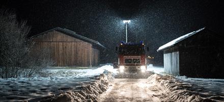 Lichtmast-Einsatz-Beleuchtung-Zusatzbeleuchtung-Feuerwehr.jpg