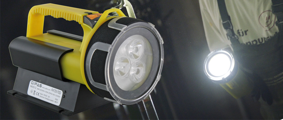 LED-Akkuleuchte-G80RI-induktive-Ladung.jpg